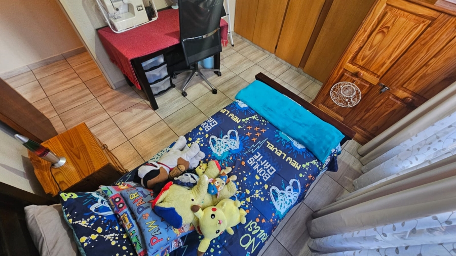 4 Bedroom Property for Sale in Geelhoutpark North West